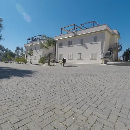 Roseto Beach Club Lejlighed